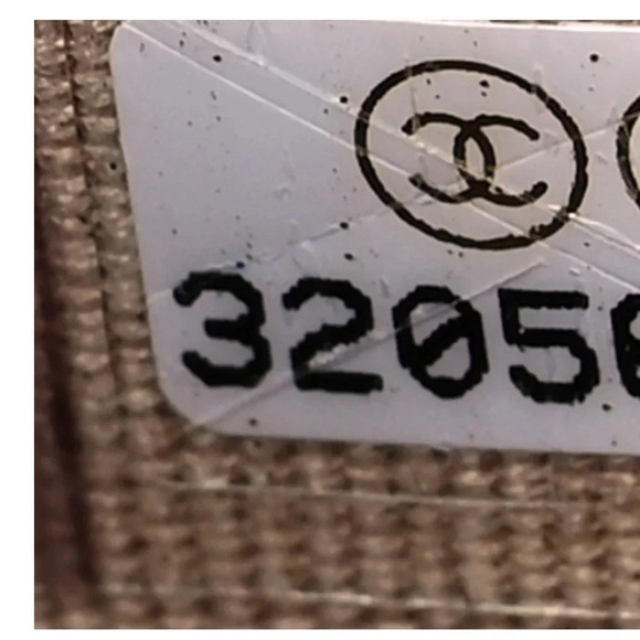 Chanel
Lambskin Quilted Mini Trendy CC Clutch With Chain - Picture 16 of 16